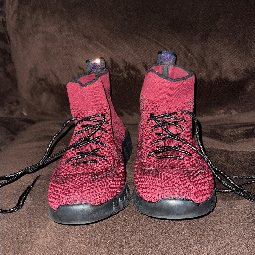 Bernie Mev. EUC woven elastic booties